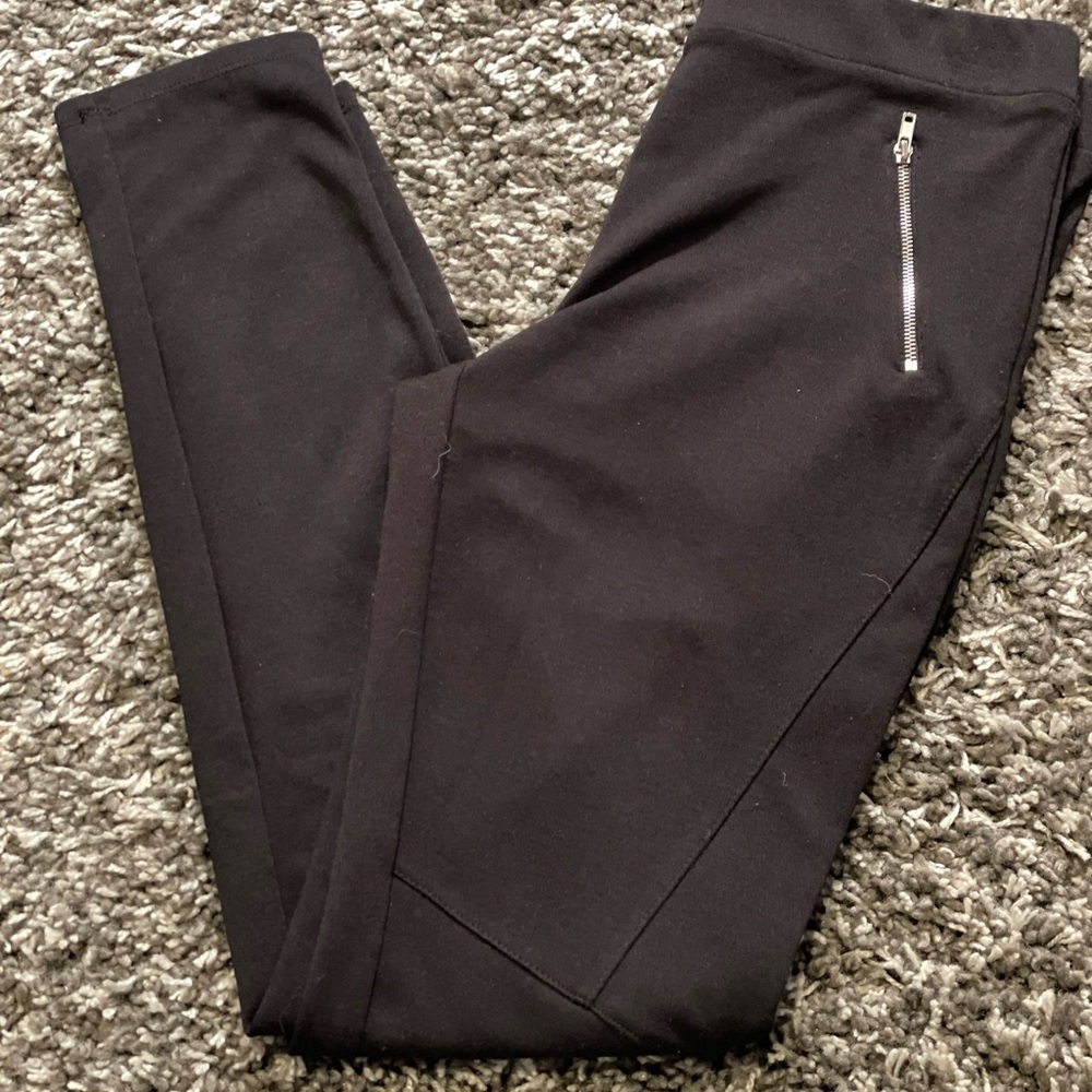 Black Leggings With Faux Zippered Front Pockets, Sz Medium